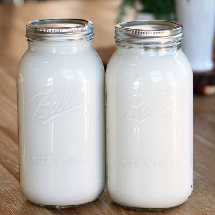 crock pot vanilla yogurt in ball jars